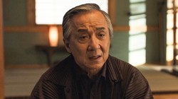 Umur 71 Tahun, Jackie Chan Dislokasi Bahu dan Benerin Sendiri di Lokasi Syuting
