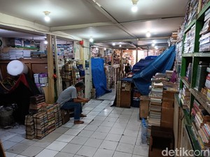Surga Buku Bekas di Jakarta Pusat Kini Sunyi Senyap