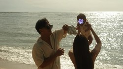 Foto Gemas Mahalini saat Momong Anak, Jadi Momen Langka