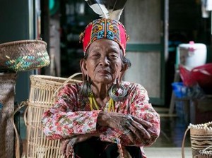 Telingaan Aruu, Tradisi Masyarakat Dayak Panjangkan Telinga