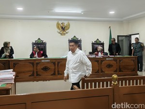 Sidang Tuntutan Annar Sampetoding Ditunda gegara Jaksa Belum Siap