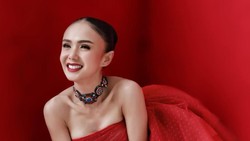 Punya Tubuh Ramping di Usia 53 Tahun, Yuni Shara Sulit Cari Ukuran Pakaian