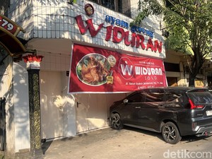 Suasana Warung Ayam Goreng Widuran Solo Terkini Usai Diizinkan Buka Lagi