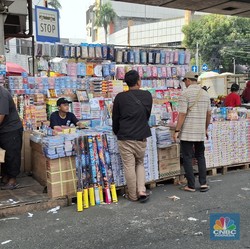 Pasar Asemka Sepi-Pembeli Menghilang, Pedagang Tunjuk Biang Keroknya