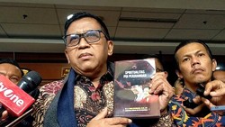 Cerita Hasto di Rutan: Tirakat Bikin Buku hingga Akrab Sesama Tahanan