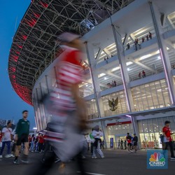 GBK Memerah! Lautan Suporter Garuda Dukung Penuh Timnas Indonesia