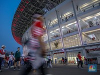 GBK Memerah! Lautan Suporter Garuda Dukung Penuh Timnas Indonesia