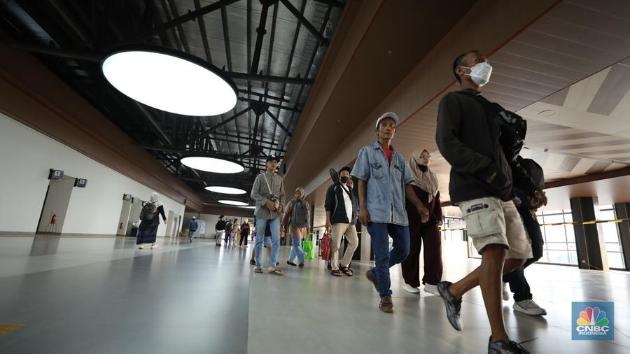 Foto udara menujukkan proyek Peningkatan Stasiun Tanah Abang Tahap I, dengan capaian pembangunan mencapai 99.85%, Kamis (5/6/2025). (CNBC Indonesia/Tri Susilo) Foto udara menujukkan proyek Peningkatan Stasiun Tanah Abang Tahap I, dengan capaian pembangunan mencapai 99.85%, Kamis (5/6/2025). (CNBC Indonesia/Tri Susilo)