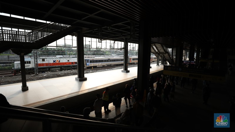 Foto udara menujukkan proyek Peningkatan Stasiun Tanah Abang Tahap I, dengan capaian pembangunan mencapai 99.85%, Kamis (5/6/2025). (CNBC Indonesia/Tri Susilo) Foto udara menujukkan proyek Peningkatan Stasiun Tanah Abang Tahap I, dengan capaian pembangunan mencapai 99.85%, Kamis (5/6/2025). (CNBC Indonesia/Tri Susilo)