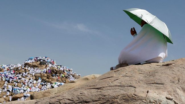 Potret Jutaan Umat Muslim Dunia Jalani Puncak Haji Wukuf di Arafah