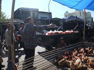 Appi Tegur Pedagang-Jukir di Pasar Pabaeng-baeng Makassar Jadi Biang Macet