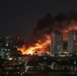 Putin Menggila Bombardir Ukraina, Trump Warning Petaka Besar