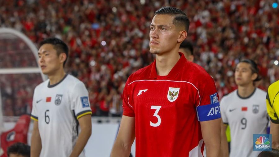 Pemain Timnas Indonesia, Jay Idzes. (CNBC Indonesia/Faisal Rahman)