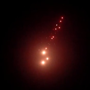 Ukraina Membara, Potret Roket Rusia Terangi Langit Hantam Kyiv