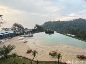 Aone Sky Beach: Pantai di Atas Awan Trawas Mojokerto