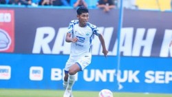 Gelandang Muda PSIS Semarang Tri Setiawan Umumkan Cabut dari Klub