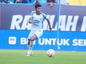 Gelandang Muda PSIS Semarang Tri Setiawan Umumkan Cabut dari Klub