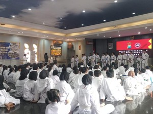 Kapolresta Malang Fasilitasi Ujian Kenaikan Tingkat Karate-Do