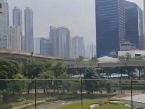Video: Spot Bengong Syahdu dengan View Ciamik Gedung Tinggi Jakarta!