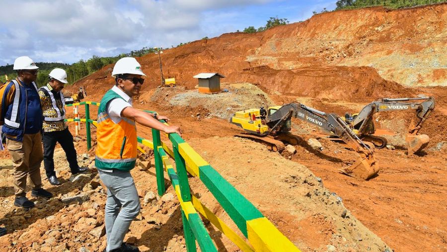 Menteri ESDM Bahlil Lahadalia melakukan kunjungan ke Pulau Gag. (Dok ESDM)