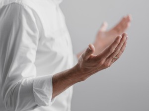 5 Contoh Doa Penutup Acara Isra Miraj di Sekolah, Masjid, dan Pesantren