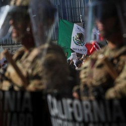 Makin Chaos! Potret Baru Rusuh Los Angeles-700 Marinir Turun ke Jalan