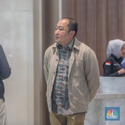 3 Jam Berlalu, Dirut Sritex Iwan Kurniawan Masih Diperiksa Kejagung