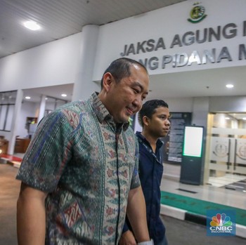 Begini Potret Dirut Sritex Usai Diperiksa Kejagung Non Stop 11 Jam