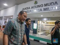 Begini Potret Dirut Sritex Usai Diperiksa Kejagung Non Stop 11 Jam