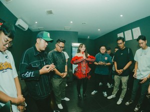 Mengenal Royal Crown Music, Band Pengiring Kesuksesan Happy Asmara