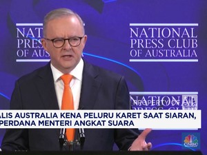 Video: Jurnalis Australia Kena Peluru Karet Saat Siaran