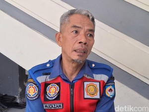 Damkar Mataram Kebanjiran Laporan Nyeleneh, Potong Cincin hingga Ambil Rapor