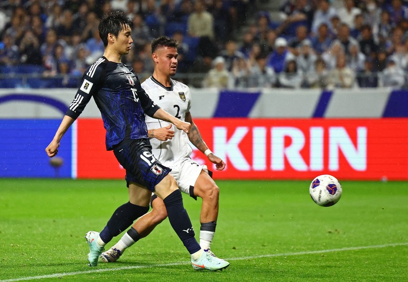 Shuto Machino dari Jepang mencetak gol kelima mereka dalam Kualifikasi AFC Grup C di Stadion Kota Suita, Suita, Jepang, Selasa (10/6/2025). (REUTERS/Issei Kato) Shuto Machino dari Jepang mencetak gol kelima mereka dalam Kualifikasi AFC Grup C di Stadion Kota Suita, Suita, Jepang, Selasa (10/6/2025). (REUTERS/Issei Kato)