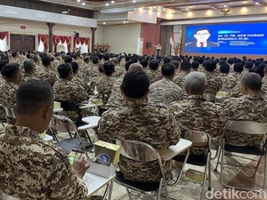 Pejabat Jateng Retret di Semarang, Bangun Jam 4 Pagi-Apel Malam