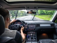 Mobil Bekas 0 Km Berserakan di China, Berapa Kilometer yang Aman?