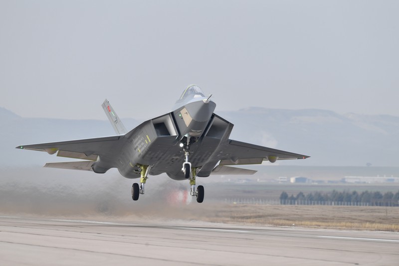 Jet tempur TAI TFX. (Dok. Turkish Aerospace Indonesia) Jet tempur TAI TFX. (Dok. Turkish Aerospace Indonesia)