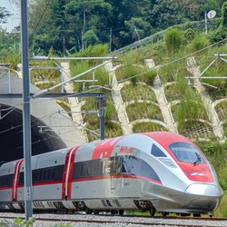 Jumlah Penumpang KA Cepat Whoosh Naik 10%, Terungkap Ini Penyebabnya