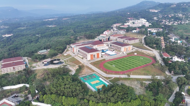 Presiden Prabowo Subianto dan Susilo Bambang Yudhoyono saat resmikan Kampus Bhineka Tunggal Ika Universitas Pertahanan, Rabu (11/6/2025). (YouTube/Sekretariat Presiden) Presiden Prabowo Subianto dan Susilo Bambang Yudhoyono saat resmikan Kampus Bhineka Tunggal Ika Universitas Pertahanan, Rabu (11/6/2025). (YouTube/Sekretariat Presiden)