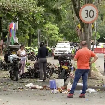Penampakan Bom Meledak Bak Gempa, 7 Warga Tewas