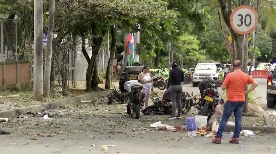 Kekerasan di Kolombia berubah menjadi lebih serius pada hari Selasa (10/6/2025) setelah serangkaian serangan bom mengguncang yang kemungkinan terkait dengan kelompok gerilya pembangkang FARC yang menyebabkan sedikitnya tujuh penyebab. (Tangkapan Layar Video Reuters/)