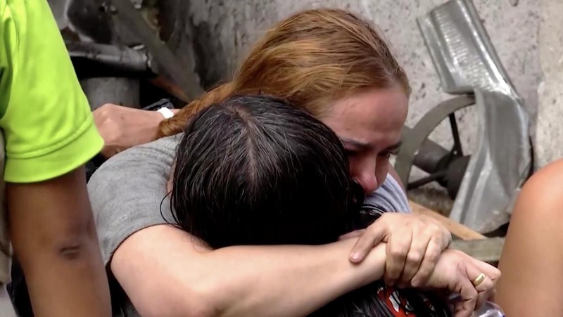 Kekerasan di Kolombia berubah menjadi lebih besar serius di hari Selasa (10/6/2025) setelah itu serangkaian serangan bom mengguncang apa kemungkinan terkait dengan dia kelompok gerilya pembangkang FARC siapa menyebabkan sedikitnya tujuh penyebab. (Tangkapan Layar Video Reuters/)