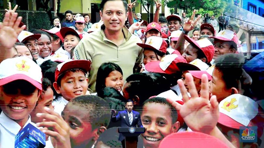 (kiri-kanan) Wakil Menteri Perumahan dan Kawasan Pemukiman (PKP) Fahri Hamzah, Menteri Pekerja Umum Dody Hanggodo, Menteri Koordinator Bidang Infrastruktur dan Pembangunan Kewilayahan (Menko IPK), Agus Harimurti Yudhoyono, Menteri Transmigrasi Muhammad Iftitah Sulaiman, dan Wakil Menteri Agraria dan Tata Ruang, Ossy Dermawan saat membuka seremonial International Conference on Infrastructure/ICI 2025, di JICC, Jakarta, Rabu (11/6/2025). (kiri-kanan) Wakil Menteri Perumahan dan Kawasan Pemukiman (PKP) Fahri Hamzah, Menteri Pekerja Umum Dody Hanggodo, Menteri Koordinator Bidang Infrastruktur dan Pembangunan Kewilayahan (Menko IPK), Agus Harimurti Yudhoyono, Menteri Transmigrasi Muhammad Iftitah Sulaiman, dan Wakil Menteri Agraria dan Tata Ruang, Ossy Dermawan saat membuka seremonial International Conference on Infrastructure/ICI 2025, di JICC, Jakarta, Rabu (11/6/2025). (CNBC Indonesia/Muhammad Sabki)