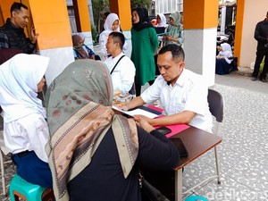 30 Ribu Lebih Lulusan SD Berebut 17.070 Kursi di SPMB SMP KBB