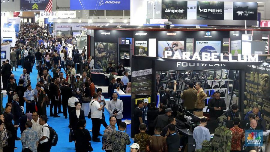 Pameran industri pertahanan internasional Indo Defence Expo & Forum 2025 di JIEXPO Kemayoran, Jakarta, Rabu (11/6/2025). (CNBC Indonesia/Muhammad Ssabki) Pameran industri pertahanan internasional Indo Defence Expo & Forum 2025 di JIEXPO Kemayoran, Jakarta, Rabu (11/6/2025). (CNBC Indonesia/Muhammad Ssabki)