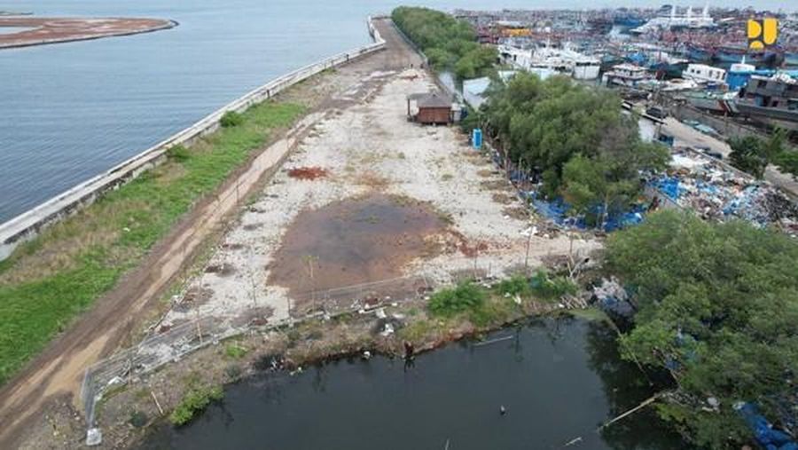 Penampakan dari udara proyek Tanggul Cegah Pesisir Jakarta amblas. (Dok. PUPR)