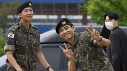 Momen Terakhir RM, V, Jungkook, Jimin BTS Berseragam Tentara