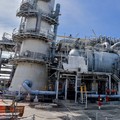 Suasana Kilang LNG Tangguh yang dioperasikan oleh BP Berau Ltd, di Teluk Bintuni, Papua Barat, Selasa (10/6/2025). (Dok. Kementerian ESDM)
