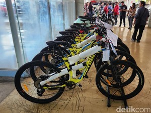Brompton-Roadbike Laku Dilelang KPK, Segini Harganya