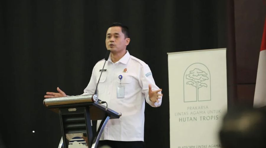 Deputi Bidang Modifikasi Cuaca Tri Handoko Seto dalam kegiatan ‘Pembekelan Ilmiah Pemuka Agama tentang Hutan, Manusia, dan Bumi’ di Auditorium Gedung Pusat BMKG, Jakarta, Rabu (11/6). (Dok BMKG)
