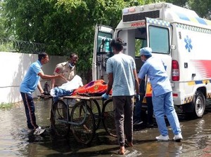 1 Penumpang Air India Ditemukan Selamat